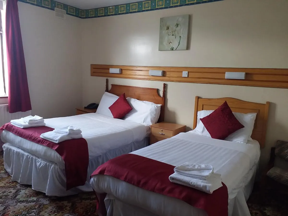 Anno Santo Hotel غالواي
